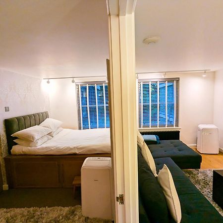 Modern 1 Bedroom Apartment In Kensington London Bagian luar foto